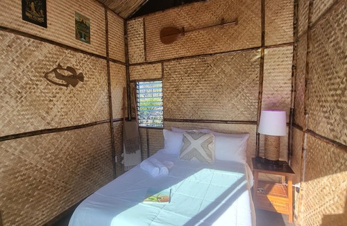 Fern Forest Bed & Breakfast | Entire 3 cabin clothing optional resort at Volcano. Free Breakfast.