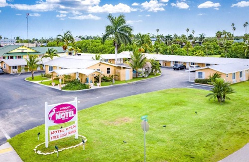 Everglades City Hotel | Everglades City Motel - ADA King Motel Room