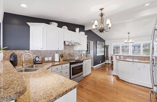 Kahala House | Executive Honolulu Home with Spectacular Ocean View- Monthly Rental Only