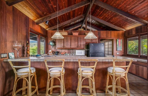 Kahaluu-Keauhou House | Experience luxury at Hale Alii Honu Kai in Kailua Kona—3BR, pool, and space for 9.