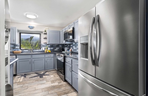 Kailua-Kona Condo | Fabulous Oceanfront Two Bedroom w/Huge Lanai & Central A/C!