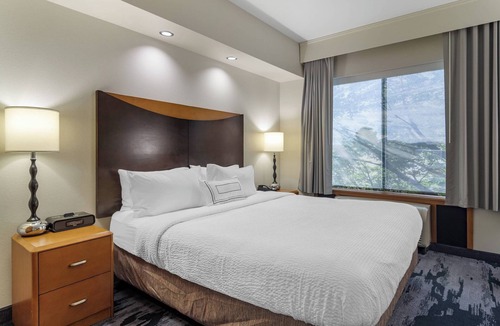 Commerce Hotel | Fairfield Inn & Suites by Marriott Commerce