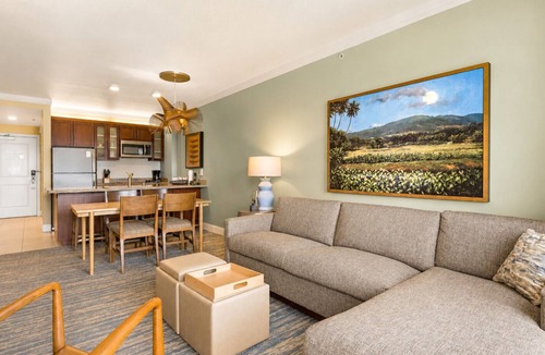 Lahaina Resort | 𝐅𝐢𝐧𝐝𝐢𝐧𝐠 𝐌𝐞𝐢𝐥𝐢: Beachfront Kaanapali Ocean Resort +Amenities included