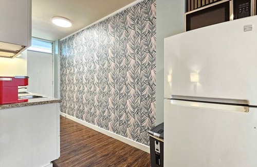 Waikiki Apartment | Furnished monthly rental Waikiki Neighborhood 302