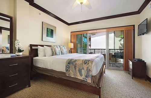 Wailua Condo | G305 - 2 BR Suite in Kapaa - Sleeps 6, Full Kitchen, AC, Pool, Waterslides, Fun!