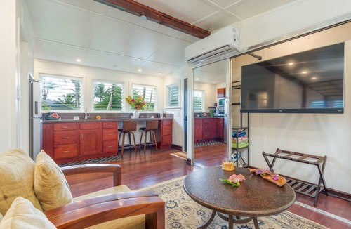 Wailua Cottage | Garden Cottage — Four-Poster Queen, Direct Wailua River Views
