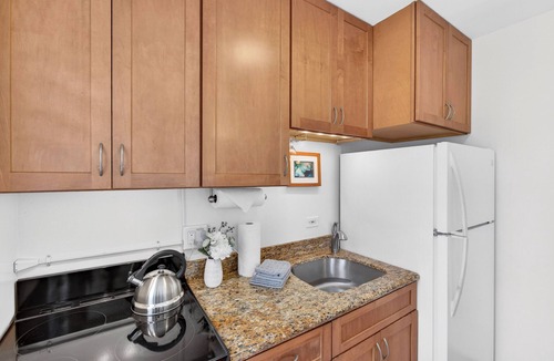 Kahana Condo | Gorgeous New Seaside Studio Retreat
