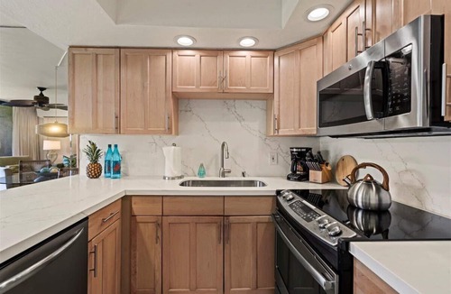 Honokowai Apartment | Ground Floor- Just Renovated, AC & 20 steps to the Ocean