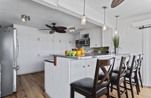 St Louis Heights House | Hale Aloha:Spacious 4BR OceanView Home w/Hot Tub