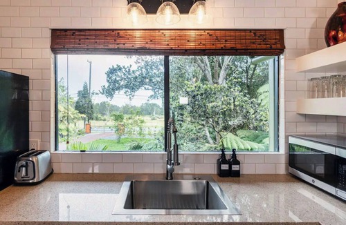 Volcano House | Hale Ho'okipa, Hale Ho'okipa a Quiet Rain Forest Retreat