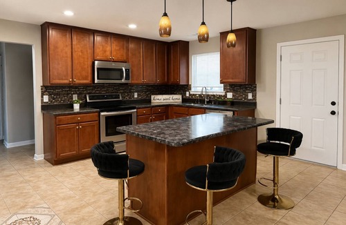 Fairburn House | Harmony hide away 5-bedroom house perfect for relaxing stays in Fairburn