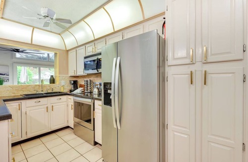Laie House | Hawaii Palm B - Beachfront, Hot Tub