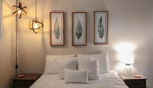 Troy House | Heart of Downtown Cleveland Hideaway