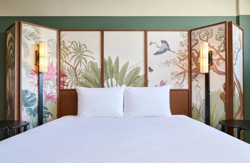 Ala Moana Hotel | High Floor City View King, Elevated Garden Escape, Poolside Comfort, Near Beach