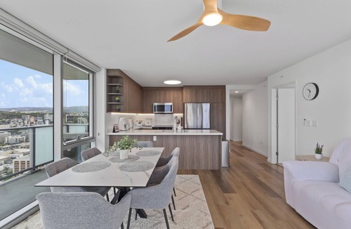 Ala Moana Apartment | High-Rise Retreat | Panoramic Ocean & City Views