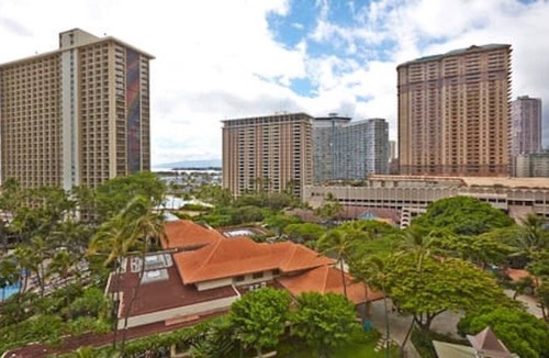 Waikiki Villa | Hilton Hawaiian Village, Kalia Suites by Hilton Grand Vacation Club, 1 Bedroom