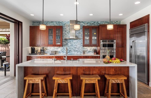 Keauhou House | Holua Moana Hale: Spectacular Oceanfront Home with Pool, Spa and Putting Green