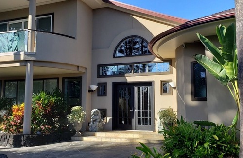 Historic Kailua Village House | Home located on the Beach with a view that’s unbelievable