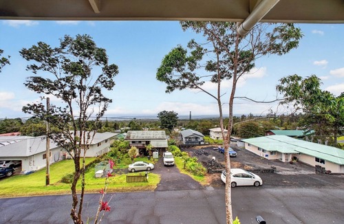 Hilo House | Home looking over Hilo and ocean
