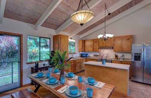 Ninole House | Home with Ocean Views Along the Hamakua Coast