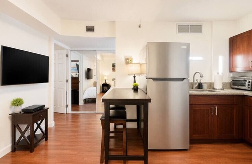 Downtown Honolulu Apartment | Honolulu City Oasis 2BR with Free Parking