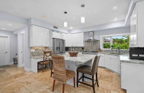 Princeville House | House with AC, Theater Room, Pool, Built in speakers