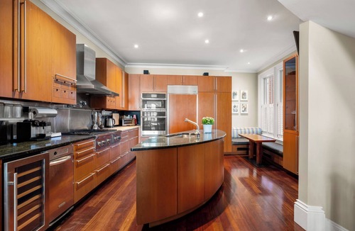 Columbus House | Iconic & Luxurious Historic Townhouse with Roof Deck - A South End Gem 4BR & 3BA