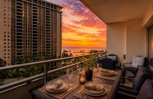 Waikiki Apartment | Ilikai 2 Ocean view Studios Sleeps 10 Steps to Harbor Complimentary Car with 6 Nights ML-4142
