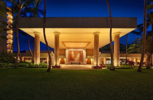 Lihue Condo | Kauai | Kauai Coastal Stay | Pool & Beach