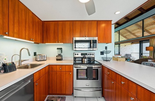 Keauhou Condo | Keauhou Punahele E301 | Spacious Oceanview Golf Course Condo Near Keauhou Bay