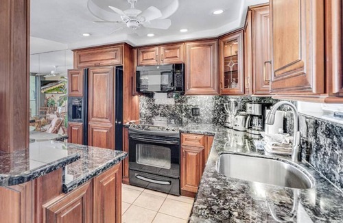 Kihei Condo | Kihei Beach #409 – Immersive Views and Tranquil Escape