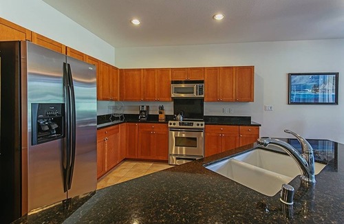 Kapolei House | Ko'Olina, a Luxurious and Private House on the Golf Course and Across the Beach