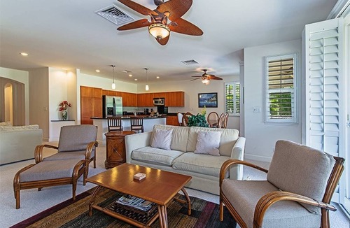 Kapolei House | Ko'Olina, a Luxurious and Private House on the Golf Course and Across the Beach