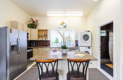 Kailua-Kona House | KONA CLOUD FOREST GUEST HOUSE~3 Bedrooms~