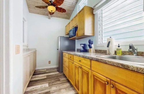 Kailua-Kona House | Kona Home with Separate Ohana, Ocean Views, Gazebo & Firepit