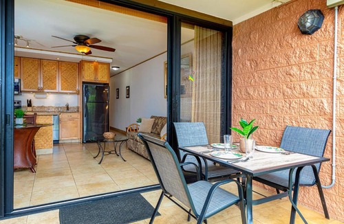 Honokowai Apartment | Kuleana Resort 303 by Coldwell Banker Island Vacations