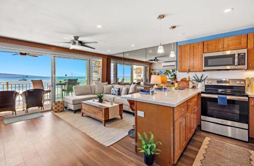 Historic Lahaina Front Street Apartment | Lahaina Roads 306