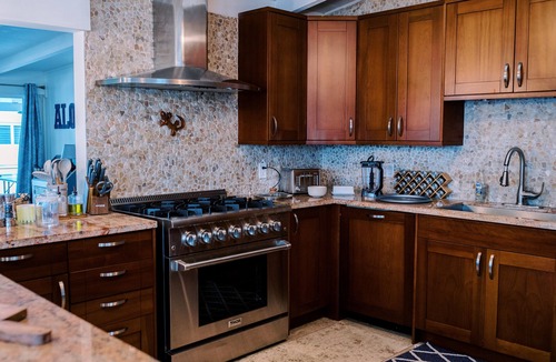 Keolu Hills House | Large, beautiful, updated home w/pool, AC,mins from beach in Kailua!