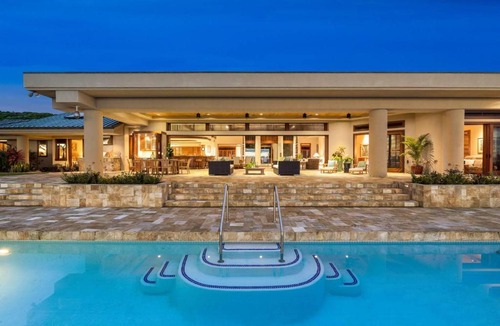 Honalo House | Lokahi Orchards - 5 bedroom mountain retreat in Kona