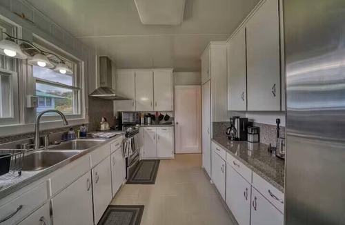 Hilo House | LOOK! Spacious Home in the Heart of Hilo - Bonus Rec Room!