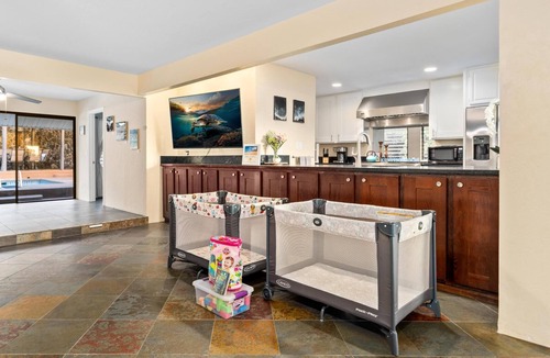 Kona Palisades House | Luxurious Makai Villa with Pool and Ocean Views