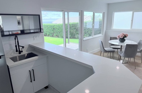 Waialae Iki Ridge House | Luxury Executive Family Residence with Panoramic Ocean Views