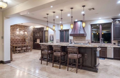 Paradise Valley House | Luxury Oasis - 7BR Estate w/Lazy River, Pool, Spa & Sport Court