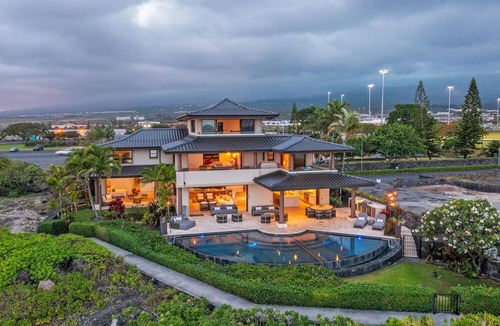 Kailua-Kona House | Luxury Oceanfront Estate