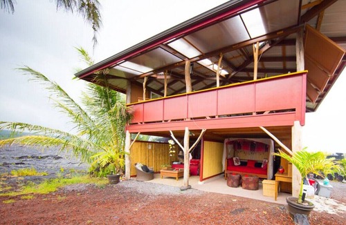 Kalapana Cottage | Magical Lava Temple Eco-Retreat w Volcano Views and Black Sand Beaches