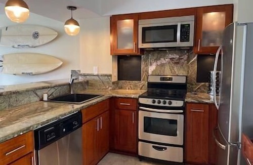 Makaha Apartment | Makaha Valley Oasis 1-Bedroom | By The Ocean