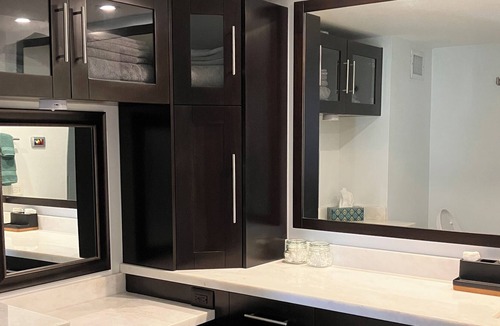 Makaha Condo | Makaha Valley Towers 1/1 Condo- Sleep up to 4! 30 day minimum stay