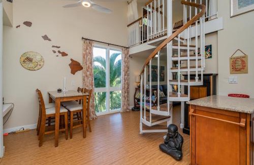 Kahuku Apartment | Makani Moana Loft - Golf Course View - North Shore - Sleeps 2