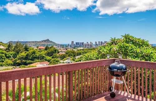 Manoa House | Manoa Valley Duplex with ocean and mountain views