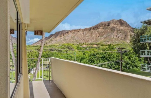 Diamond Head - Kapahulu - St. Louis Condo | @ Marbella Lane -Coastal retreat near Diamond Head